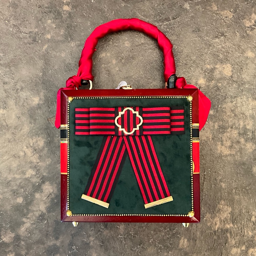The Leighton Bag - Upcycled Vintage Cigar Box -Darling Clutch Company - Picture 2 of 7